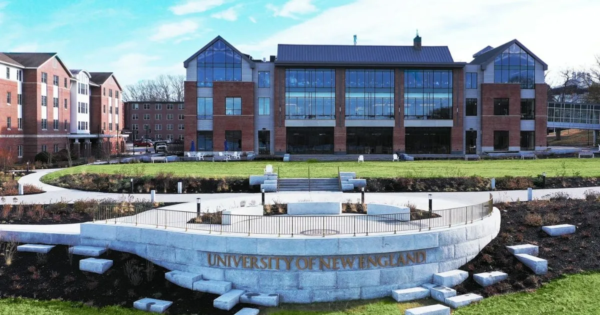 University of New England Scholarship in Australia 2027 scholarship image